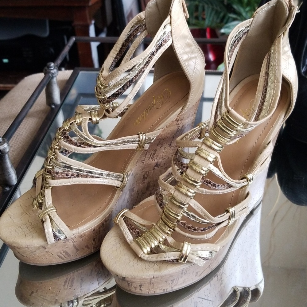 Platform Shoes size 5